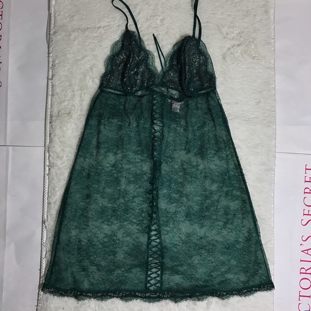 VS Medium Lace Slip